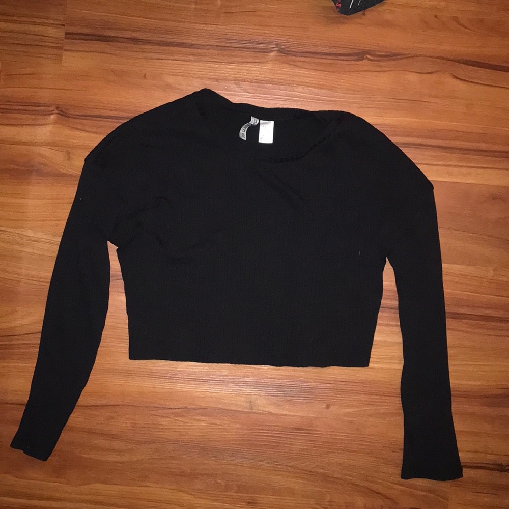 ❤️ H&M Black Crop Top